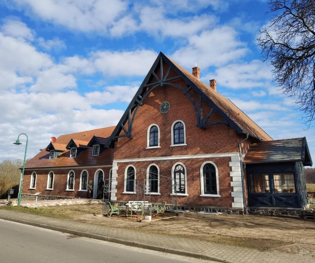 Inspektorenhaus Dobbin Ferienpension Экстерьер фото